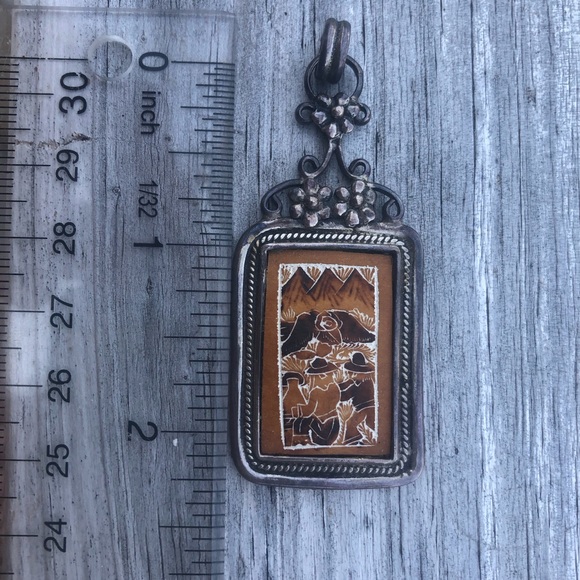 Vintage Sterling Silver Story Teller Pendant with Ornate Frame - Picture 7 of 9